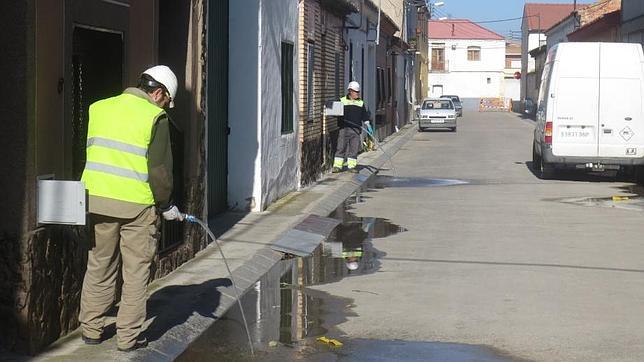 Boquiñeni, el pueblo pringado por la «marea negra» del Ebro