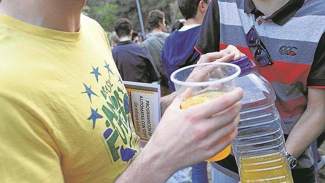 Un 12% de los menores gallegos se emborracharon en el último mes