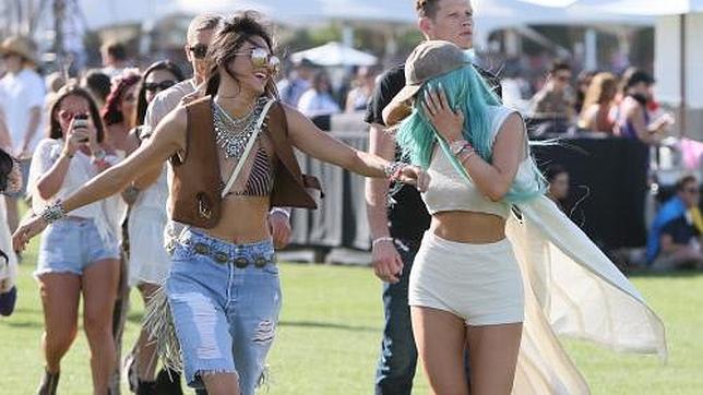 Crónica de un día en Coachella: Kendall Jenner mueve las caderas y Kylie termina con Justin Bieber