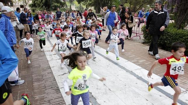 Éxito de la I Carrera Solidaria del colegio Santiago el Mayor