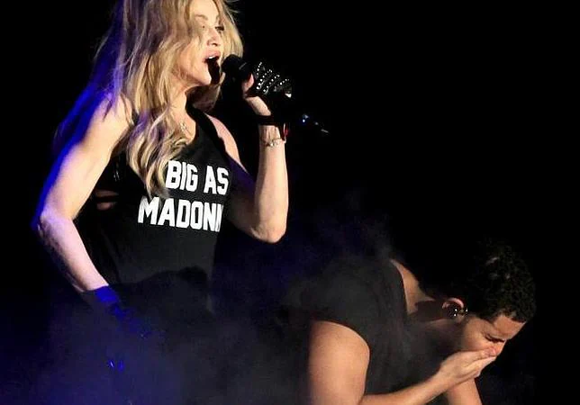 Drake, sobre el beso de Madonna: «No malinterpretéis mi conmoción, me besé con la reina»
