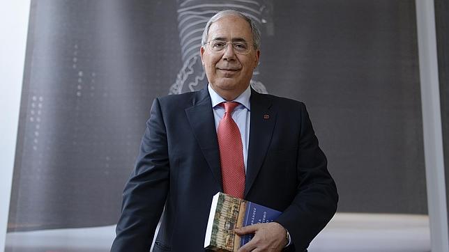 Ropberto Fernández Díaz y su libro sobre Cataluña