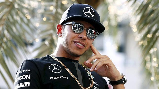 Hamilton: «Yo no exijo un estatus especial como hacen Vettel o Alonso»