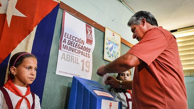 Dos candidatos disidentes concurren por primera vez a elecciones en Cuba