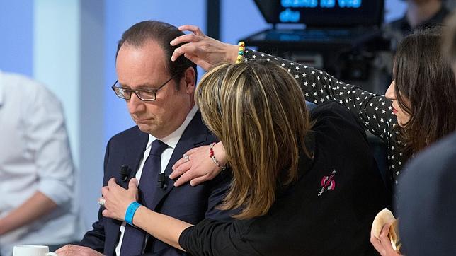 Hollande afronta su tercer año en el Elíseo con 500.000 parados más