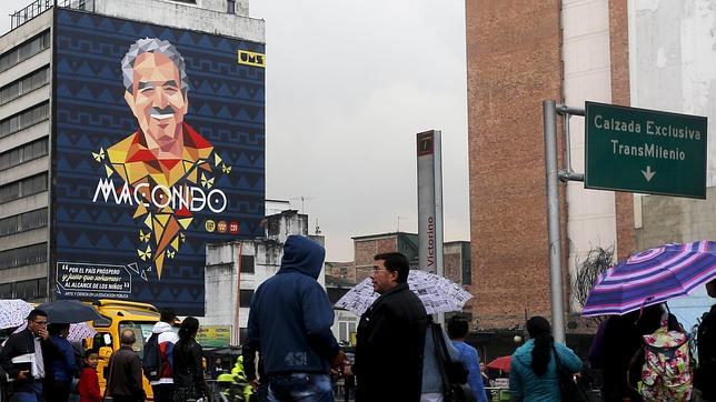 Bogotá también rindió homenaje a Gabo al año de su muerte con un mural en la parte baja de la ciudad