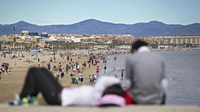 Las máximas rozarán este viernes los 30ºC en el sur y este peninsular