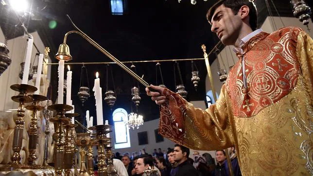 Un momento de la canonización de las víctimas del genocidio armenio en la catedral deEchmiadzin, en Ereván