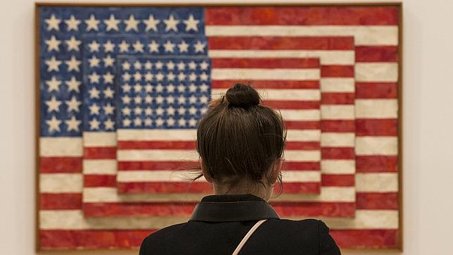 «Las tres banderas» de Jasper Johns, en el Whitney Museum of American Art, que abría sus puertas ayer en Nueva York