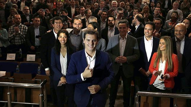 Ciudadanos propone dar a los ayuntamientos el 15% del IRPF y el 2% del IVA