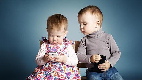¿Cómo controlar el uso de dispositivos móviles de nuestros hijos?