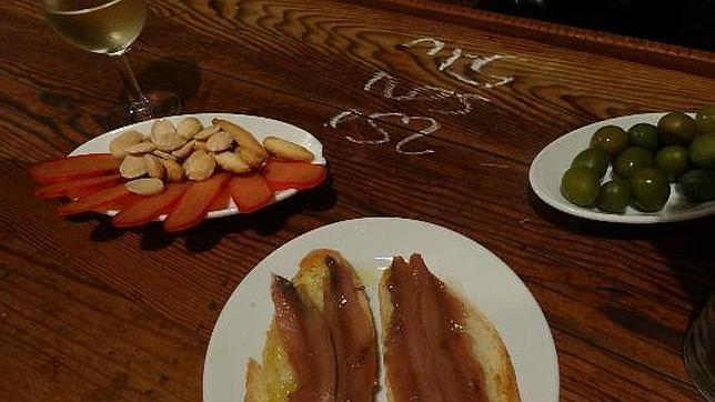 Tapas en La Venencia