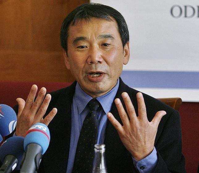 El escritor japonés Haruki Murakami, en una de sus escasas comparecencias ante la prensa