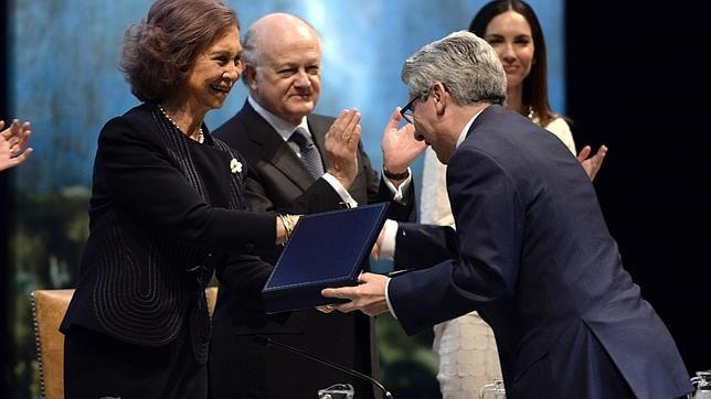 Destituido Casimiro García Abadillo como director de «El Mundo»