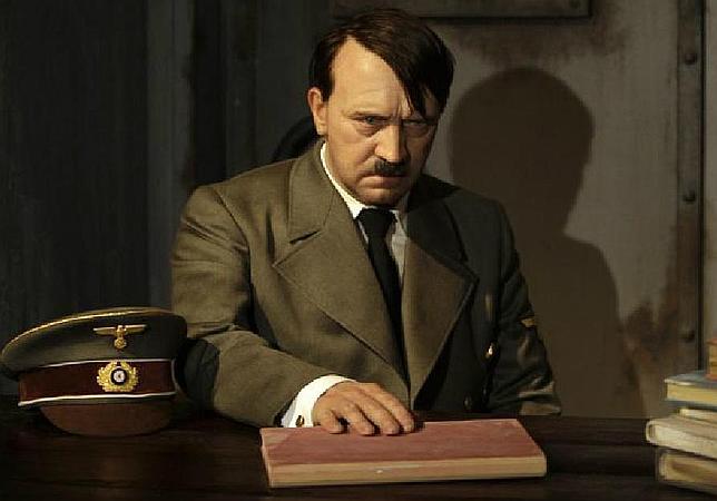 Sexo, alcohol y desesperación; los últimos días en el búnker de Hitler