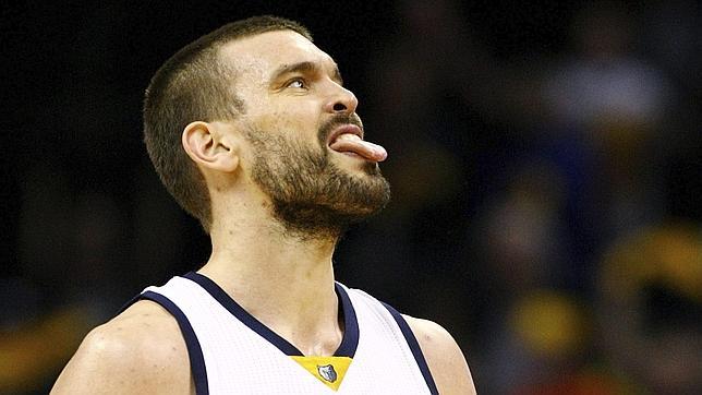 Un Marc estelar mete a los Grizzlies en semifinales