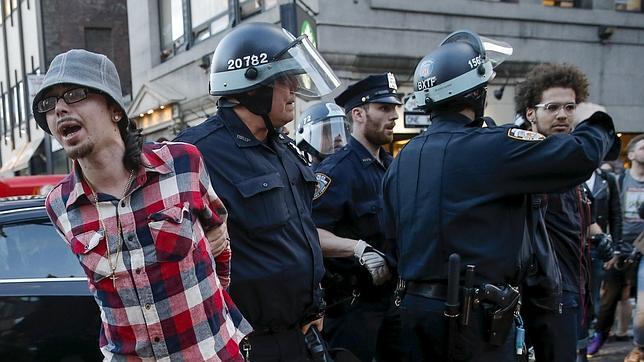 Más de 60 detenidos en Nueva York en las protestas por los sucesos de Baltimore