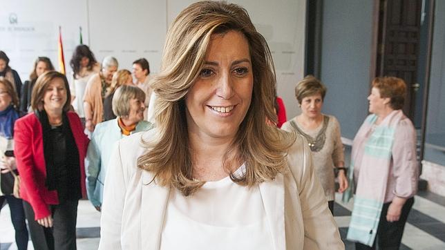 Susana Díaz niega haber sufrido un «chantaje» para las renuncias de Chaves y Griñán