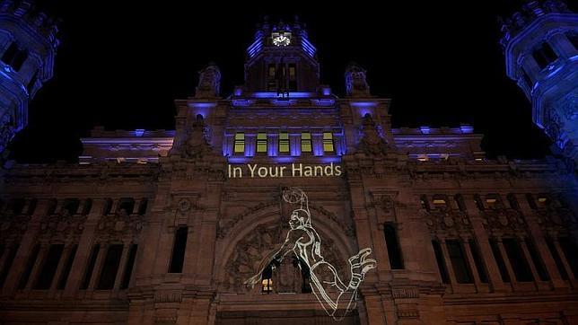 Palacio de Cibles con una iluminación especial