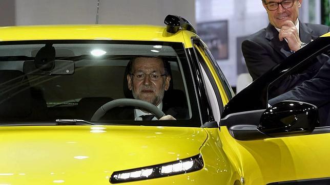 Rajoy, al volante del Citroën C4 Cactus
