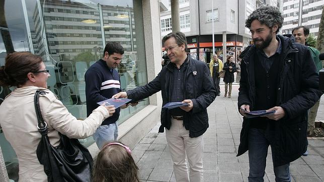 Vence eligió las calles de Ferrol para arrancar la campaña