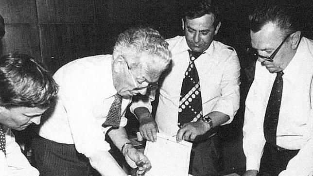 Discusión sobre las cifras económicas de Grecia, ya en su integración