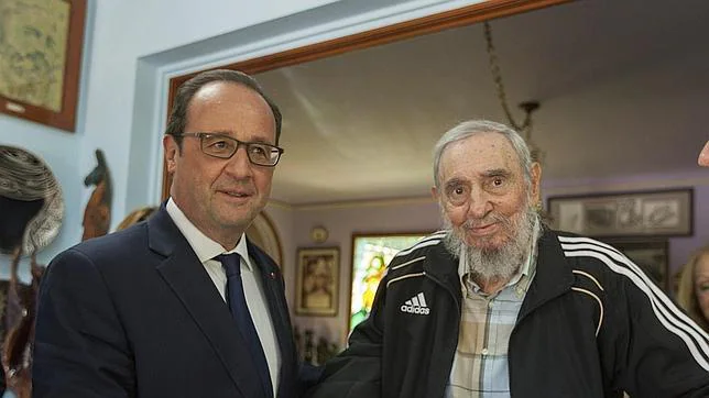 Hollande se despide de Cuba y de los Castro tras una reunión histórica