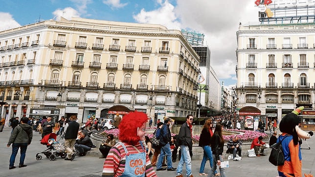 Un fondo compra un edificio en Sol para levantar un centro comercial