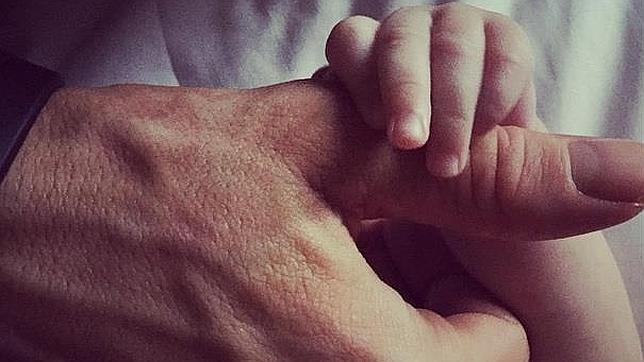 Ryan Reynolds y Blake Lively comparten en Instagram la primera foto de su hija