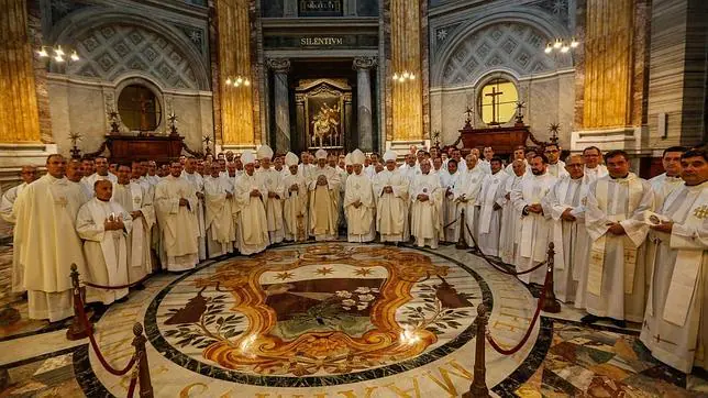 El arzobispo de Toledo preside la misa en rito hispano-mozárabe en el Vaticano