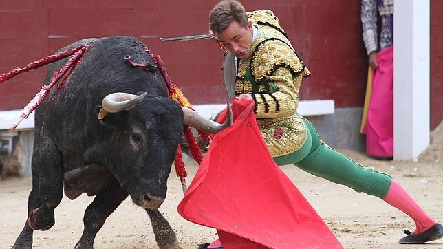 Directo: Adame corta una oreja al último toro en San Isidro