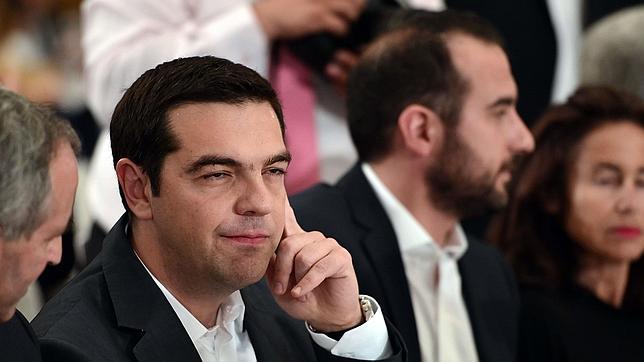 Tsipras anuncia que la radiotelevisión pública ERT volverá a emitir el próximo lunes