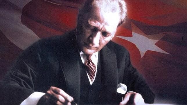 Mustafa Kemal «Atatürk»
