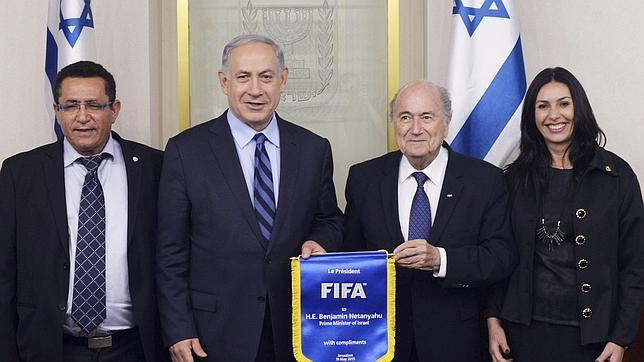 Blatter propone un partido por la paz entre israelíes y palestinos