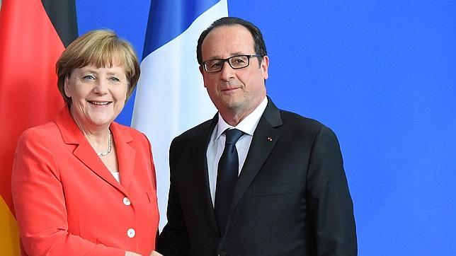 Hollande y Merkel quieren «acelerar» las negociaciones para lograr un acuerdo con Grecia