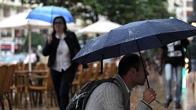 Valencia pasa del calor africano a una primavera lluviosa en una semana