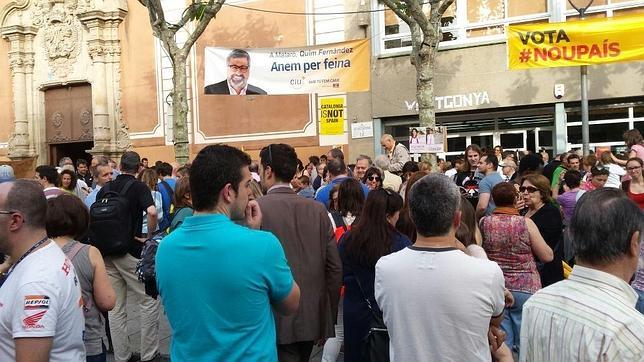 Dos colegios catalanes deben impartir desde este martes una asignatura más en castellano