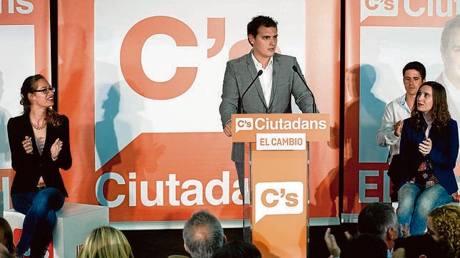 Ciudadanos frena la afiliación por temor a imputados y oportunistas