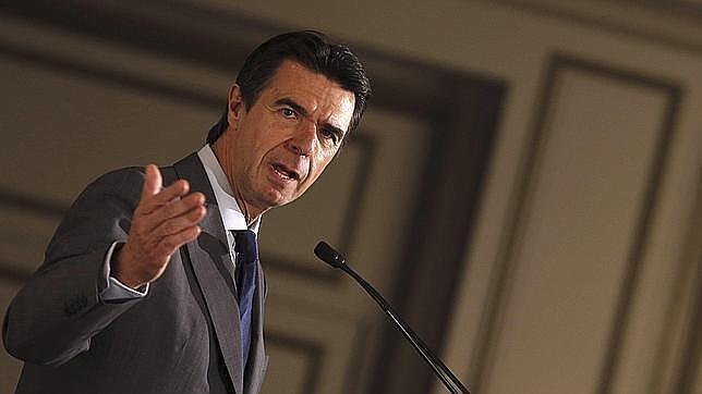 Soria a Rivera: «nunca me fiaría de nadie que aspirara a arrebatar el régimen fiscal»