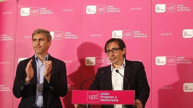 David Ortega, candidato de UPyD al Ayuntamiento de Madrid, y Ramón Marcos, aspirante a la Comunidad