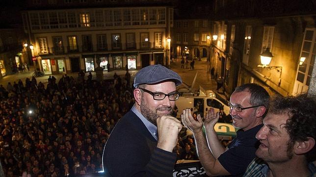 La izquierda radical desbanca al PP mientras Caballero abruma en Vigo