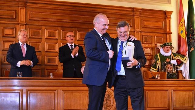 Cáritas Toledo recibe la Medalla de Oro de la Diputación al cumplir 50 años