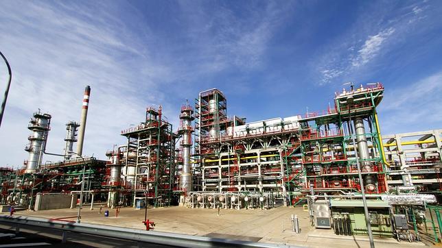 Refineríasde petróleo como la de Alcantarilla (Murcia) han aumentado sus inversiones en los últimos años