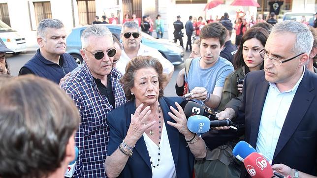 Barberá: «Voy a cumplir con mi obligación de alcaldesa hasta el último minuto»