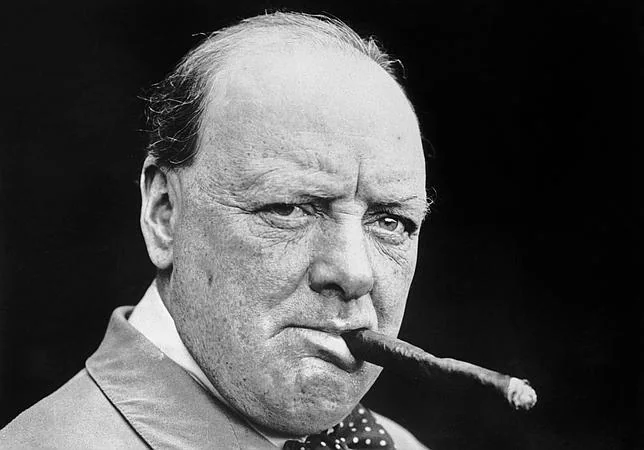 Churchill, lider, experto en comunicación y, según afirman algunos escritores, homosexual
