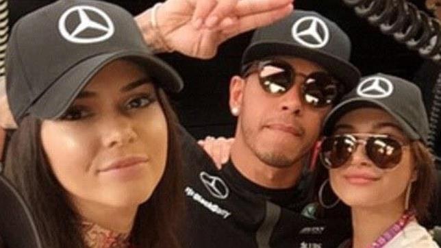 Lewis Hamilton, entre Gigi Hadid y Kendall Jenner