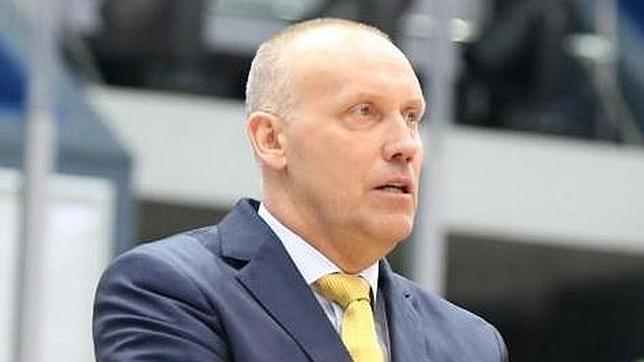 Rimas Kurtinaitis, entrenador del Khimki