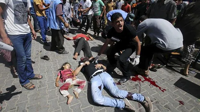Víctimas palestinas, durante la «Operación Margen Protector»