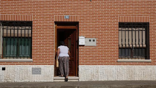 Abusos y esclavitud, la pesadilla de una niña de 11 años vendida por 17.000 euros