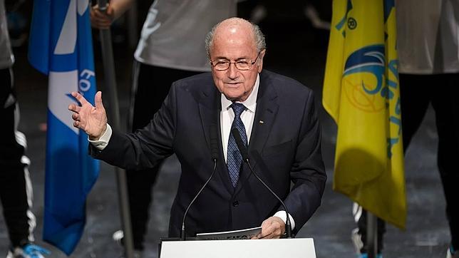 Blatter: «No podemos controlar a todo el mundo todo el tiempo»